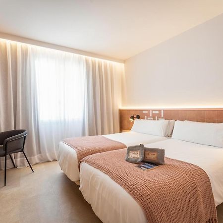 Artiem Urban Apartamentos Mahón Buitenkant foto
