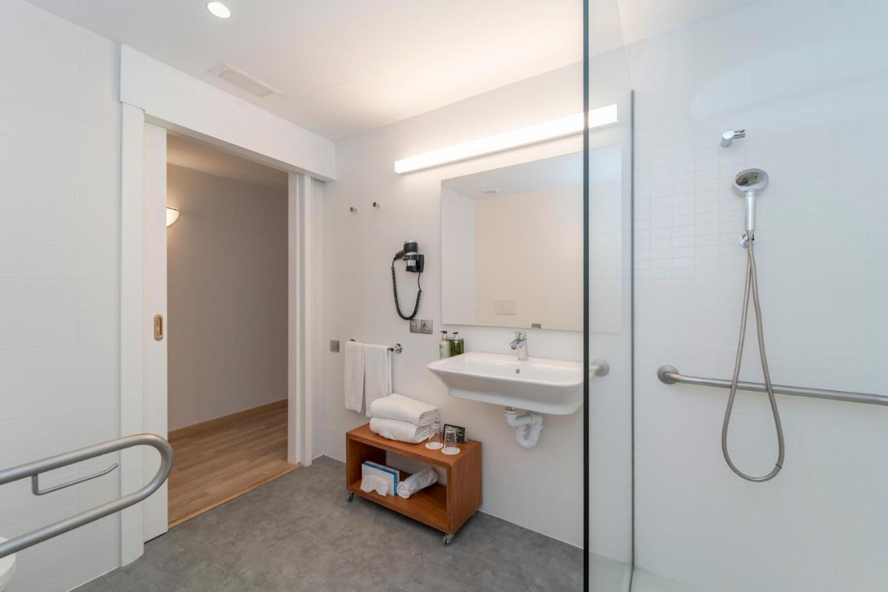 Artiem Urban Apartamentos Mahón Buitenkant foto