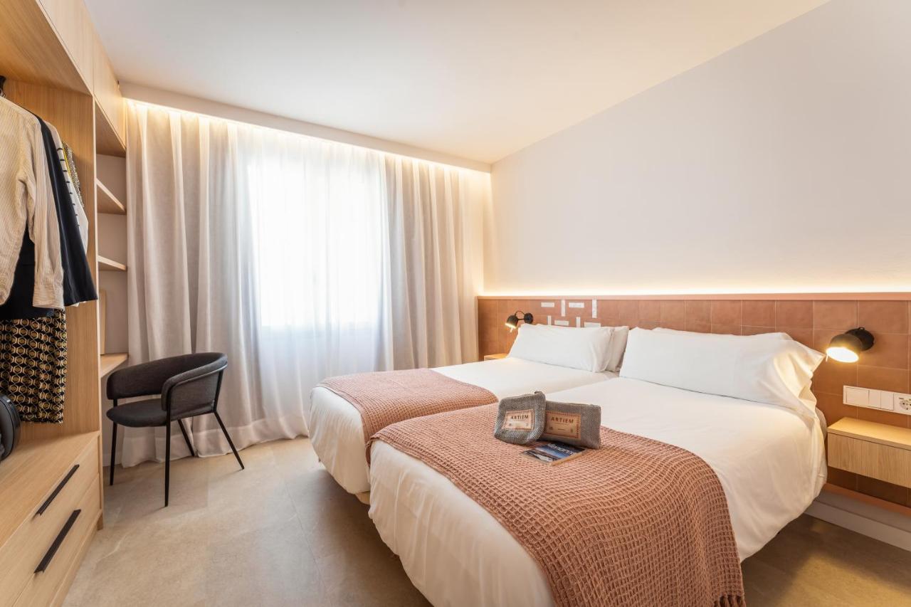 Artiem Urban Apartamentos Mahón Buitenkant foto